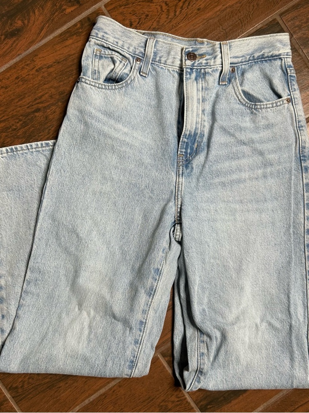 Levi’s High Waisted Straight Jeans NWOT - Picture 2 of 7